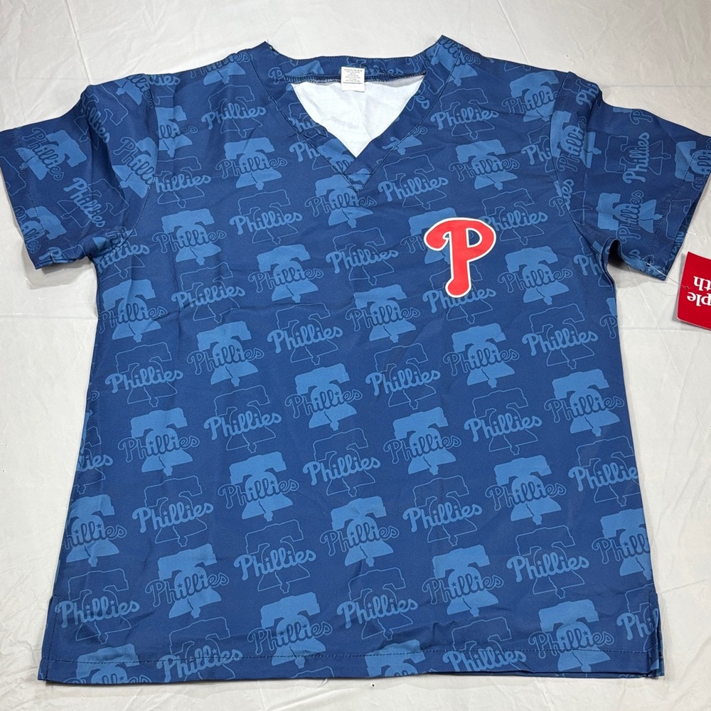 PHILADELPHIA PHILLIES SCRUB TOP